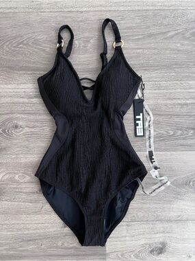 TA3 Plungey Ring One Piece Swimsuit XXS SHORT Black Crinkle Compression Sculpt